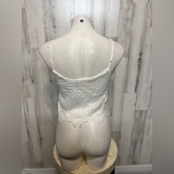 White tank top - Picture 3 of 4